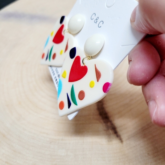 Brand New White Red Heart Earrings - Picture 3 of 6